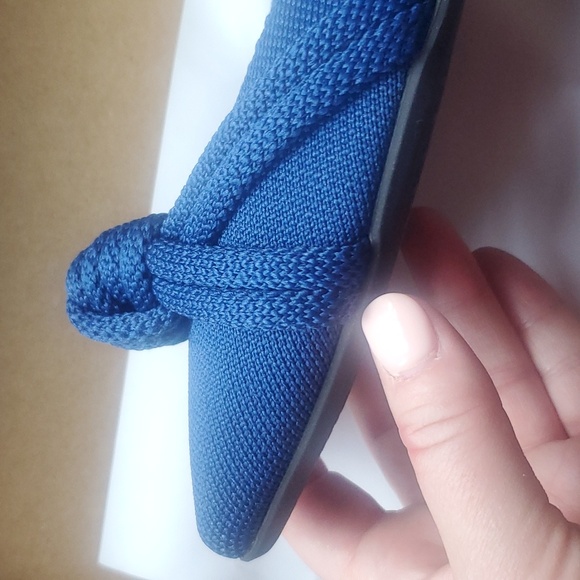 Rothy's blue knot flats 7 1/2 - Picture 4 of 6